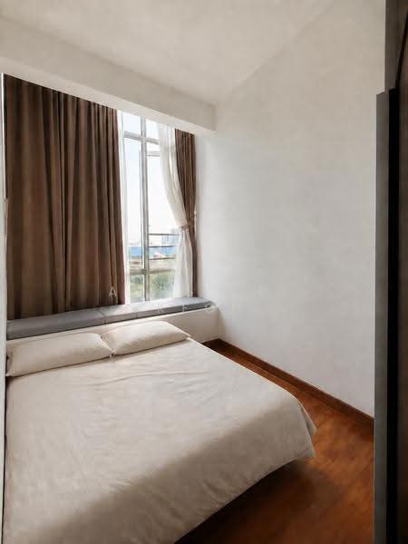 Moda, 42 East Coast Road, East Coast / Marine Parade, 2 Bedrooms, 969 sqft, Apartment For Rent, by Adrienna Keon, 500250948 - Common Bedroom - PropertyGuru.com.sg