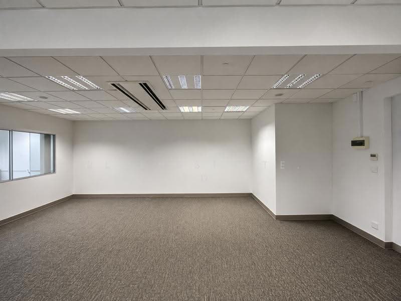 Tan Chong Tower, 15 Queen Street, Beach Road / Bugis / Rochor, 1,011 sqft, Office For Rent, by CHUA SOO LIANG, 500250950 - Interior - CommercialGuru.com.sg