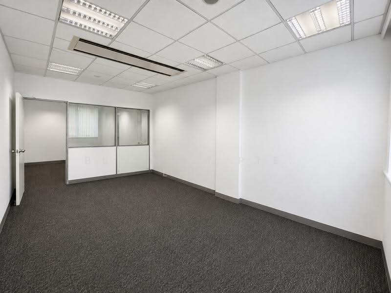 Tan Chong Tower, 15 Queen Street, Beach Road / Bugis / Rochor, 1,011 sqft, Office For Rent, by CHUA SOO LIANG, 500250950 - Meeting Room 2 - CommercialGuru.com.sg