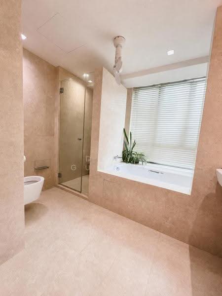 The Berth by the Cove, 228 Ocean Drive, Harbourfront / Telok Blangah, 3 Bedrooms, 1,647 sqft, Condominium For Sale, by Deny Gunady, 500250962 - Bathroom - PropertyGuru.com.sg