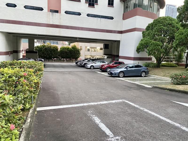 Shan Gate Apartments, 2 Shan Road, Balestier / Toa Payoh, 3 Bedrooms, 1,215 sqft, Apartment For Sale, by Carollyn Ong, 500250974 - Car Park - PropertyGuru.com.sg