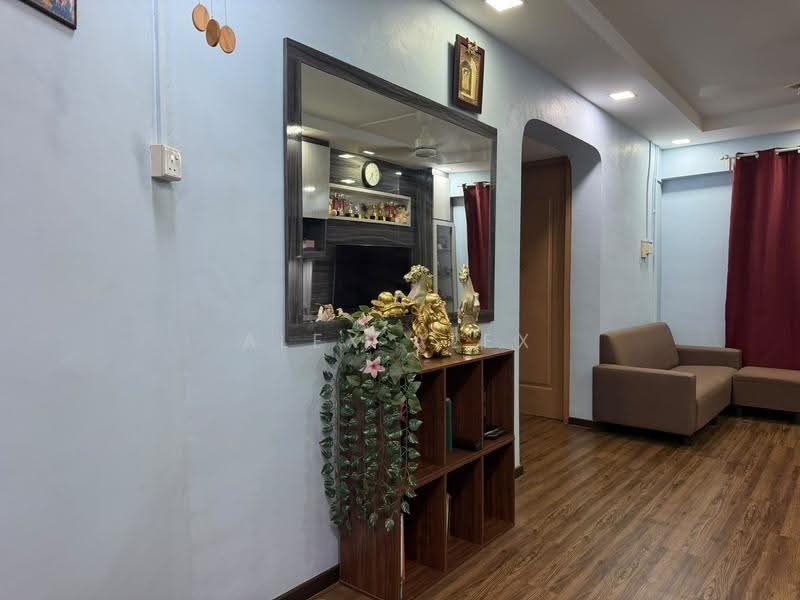 306 Jurong East Street 32, 306 Jurong East Street 32, Boon Lay / Jurong / Tuas, 2 Bedrooms, 753 sqft, HDB Flat For Sale, by Alex Alex, 500250977 - Living Room - PropertyGuru.com.sg