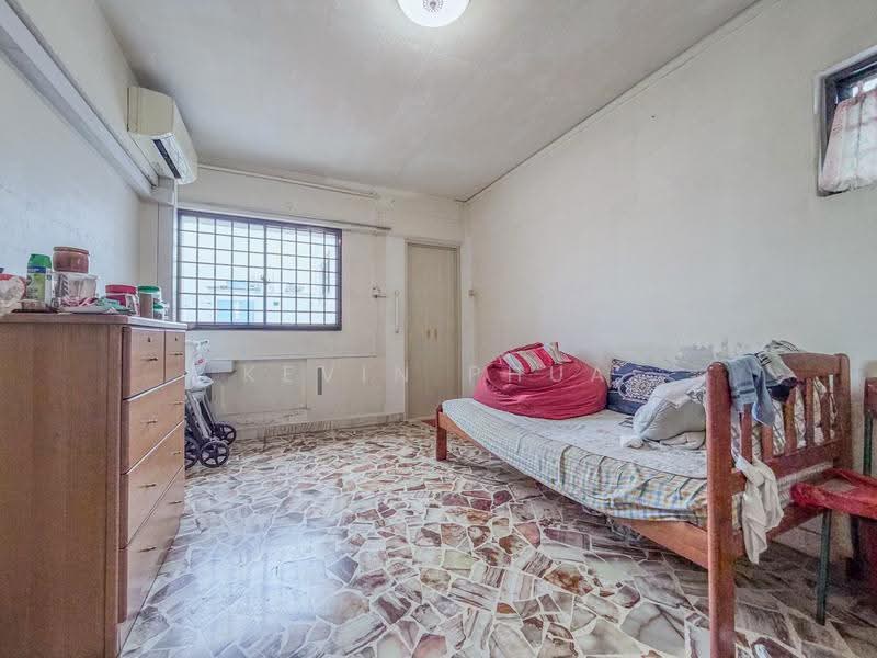 116 Yishun Ring Road, 116 Yishun Ring Road, Sembawang / Yishun, 3 Bedrooms, 1,119 sqft, HDB Flat For Sale, by Kevin Phua, 500250983 - Master Bedroom - PropertyGuru.com.sg
