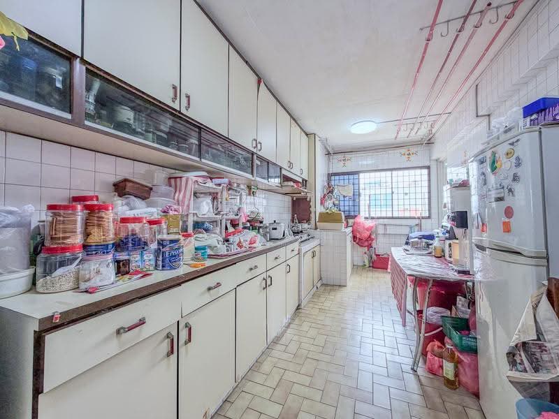 116 Yishun Ring Road, 116 Yishun Ring Road, Sembawang / Yishun, 3 Bedrooms, 1,119 sqft, HDB Flat For Sale, by Kevin Phua, 500250983 - Kitchen - PropertyGuru.com.sg