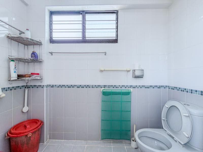 116 Yishun Ring Road, 116 Yishun Ring Road, Sembawang / Yishun, 3 Bedrooms, 1,119 sqft, HDB Flat For Sale, by Kevin Phua, 500250983 - Bathroom - PropertyGuru.com.sg