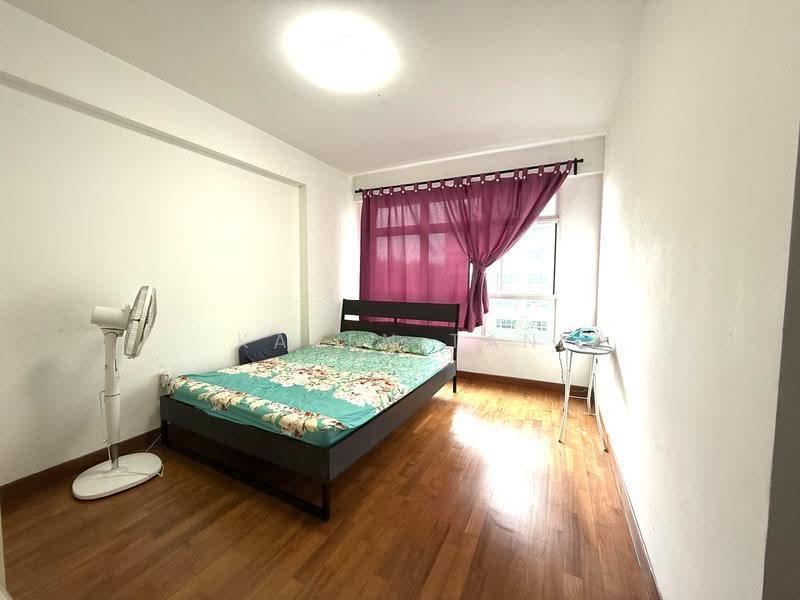 662B Edgedale Plains, 662B Edgedale Plains, Hougang / Punggol / Sengkang, 3 Bedrooms, 990 sqft, HDB Flat For Sale, by Karen Tan, 500251014 - PropertyGuru.com.sg