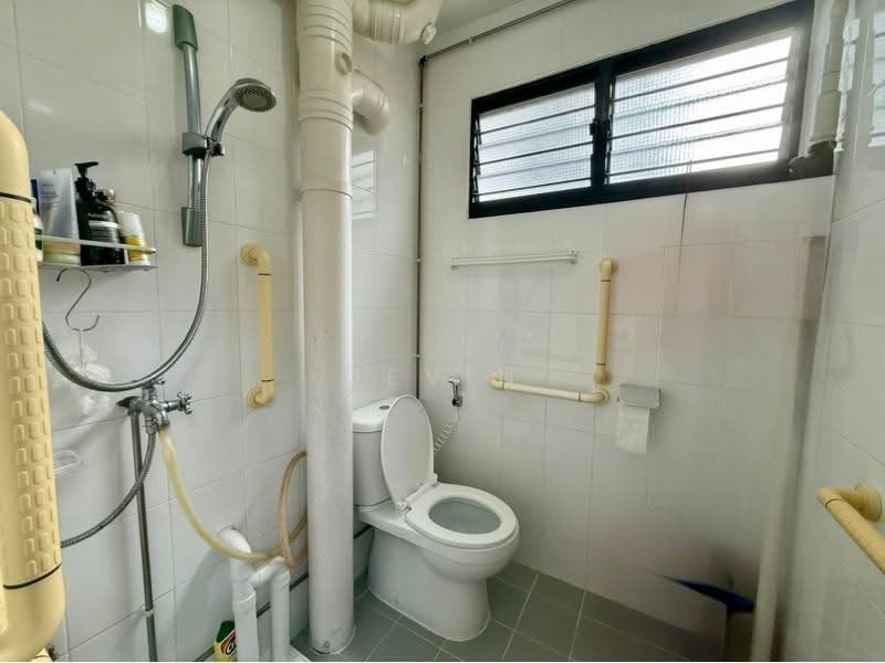 3 Delta Avenue, 3 Delta Avenue, Alexandra / Commonwealth, 3 Bedrooms, 979 sqft, HDB Flat For Sale, by Devin Lee, 500251022 - PropertyGuru.com.sg