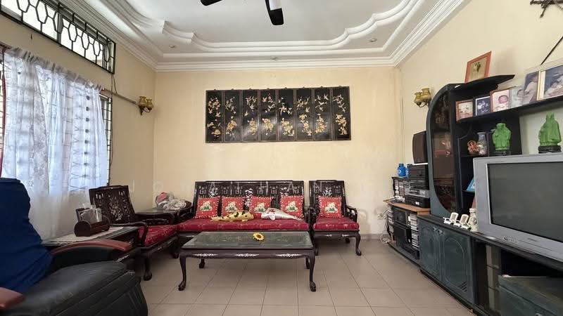 Jalan Rendang, East Coast / Marine Parade, 4 Bedrooms, 3,900 sqft, Semi-Detached House For Sale, by Jonathan Lee, 500251029 - Living Room - PropertyGuru.com.sg