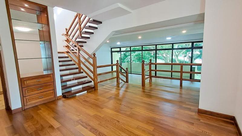 Family‑Friendly 4‑Bed Duplex Close to Botanic Gardens, Tanglin / Holland / Bukit Timah, 4 Bedrooms, 2,680 sqft, Condominium For Sale, by Homer Lau, 500251031 - Interior - PropertyGuru.com.sg