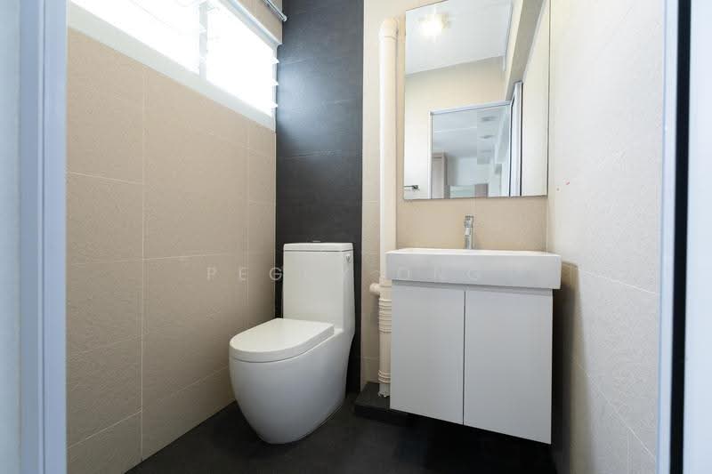 222 Yishun Street 21, 222 Yishun Street 21, Sembawang / Yishun, 2 Bedrooms, 721 sqft, HDB Flat For Sale, by Peggy Ong, 500251032 - Bathroom - PropertyGuru.com.sg