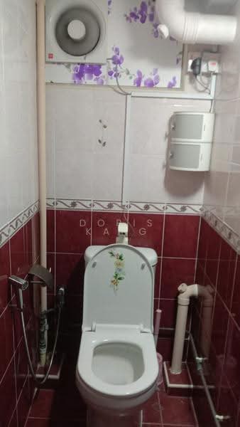 113 Tao Ching Road, 113 Tao Ching Road, Boon Lay / Jurong / Tuas, Room Rental, 120 sqft, HDB Flat For Rent, by Doris Kang, 500251046 - Bathroom - PropertyGuru.com.sg