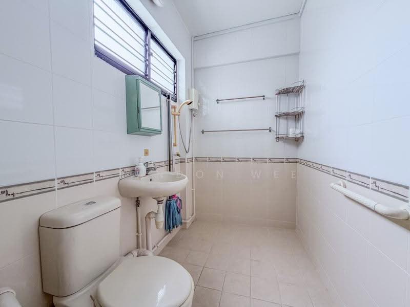 116 Yishun Ring Road, 116 Yishun Ring Road, Sembawang / Yishun, 3 Bedrooms, 1,119 sqft, HDB Flat For Sale, by Brandon Wee, 500251048 - Bathroom - PropertyGuru.com.sg