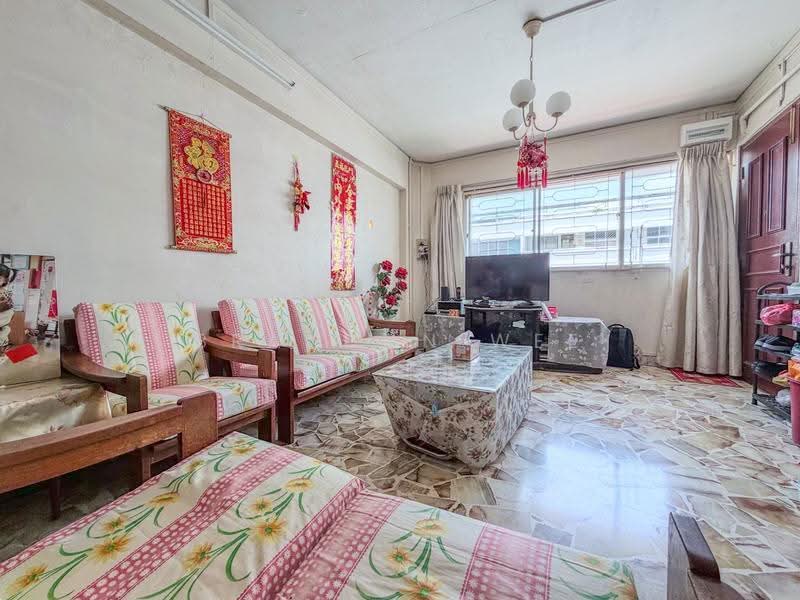 116 Yishun Ring Road, 116 Yishun Ring Road, Sembawang / Yishun, 3 Bedrooms, 1,119 sqft, HDB Flat For Sale, by Brandon Wee, 500251048 - Living Room - PropertyGuru.com.sg