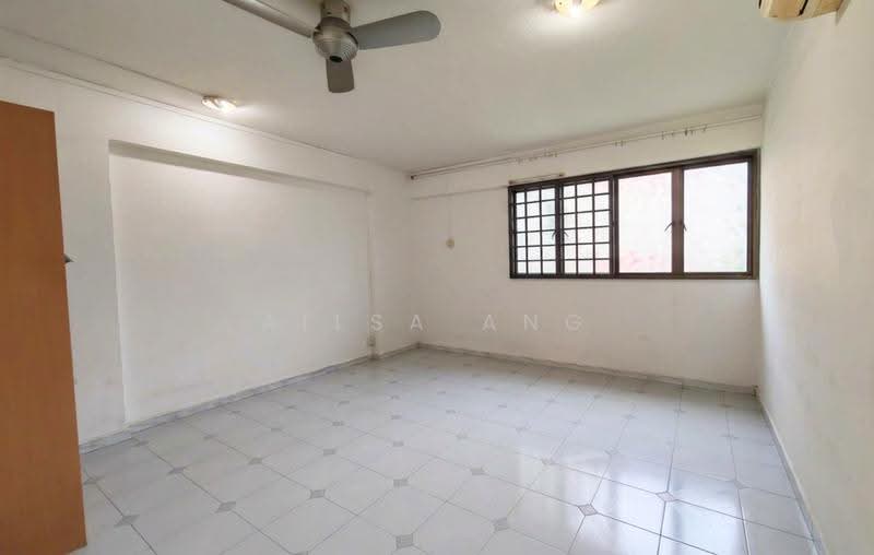 319 Bukit Batok Street 33, 319 Bukit Batok Street 33, Dairy Farm / Bukit Panjang / Choa Chu Kang, 3 Bedrooms, 1,313 sqft, HDB Flat For Sale, by Ailsa Ang, 500251060 - Common bedroom - PropertyGuru.com.sg