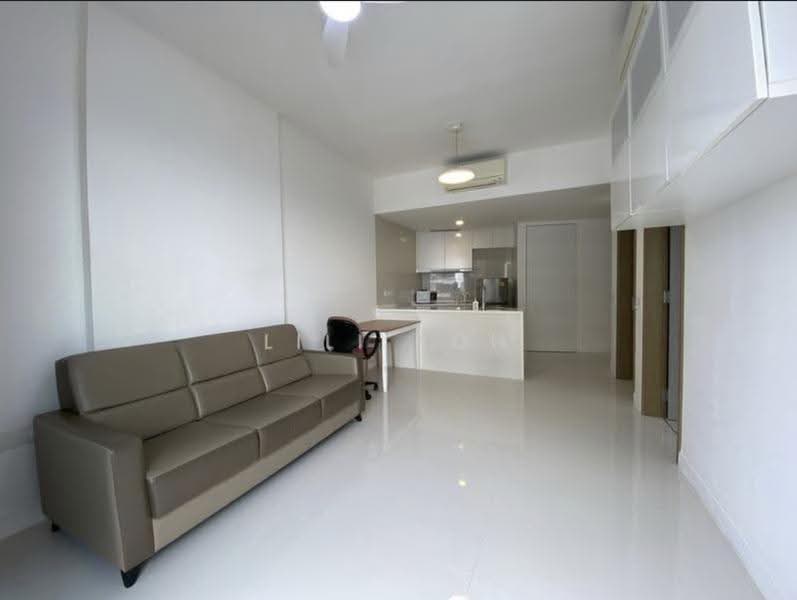 d'Leedon (Former Farrer Court), 13 Leedon Heights, Tanglin / Holland / Bukit Timah, 1 Bedroom, 635 sqft, Condominium For Sale, by LiLi Koh, 500251070 - Living Room - PropertyGuru.com.sg