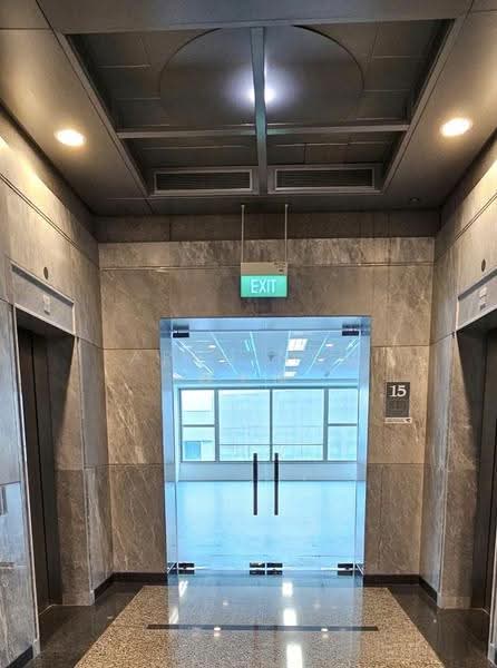 The Heeren, 260 Orchard Road, Orchard / River Valley, 5,060 sqft, Office For Rent, by Laren Ngui 魏士传, 500251076 - Lobby - CommercialGuru.com.sg