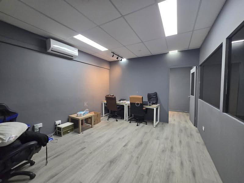 Carros Centre, 60 JALAN LAM HUAT, Admiralty / Woodlands, 1,690 sqft, Factory / Workshop (B2) For Sale, by K L Goh, 500251088 - CommercialGuru.com.sg