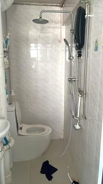 2 Jalan Batu, 2 Jalan Batu, East Coast / Marine Parade, Room Rental, 120 sqft, HDB Flat For Rent, by Steven Choo, 500251097 - Bathroom - PropertyGuru.com.sg
