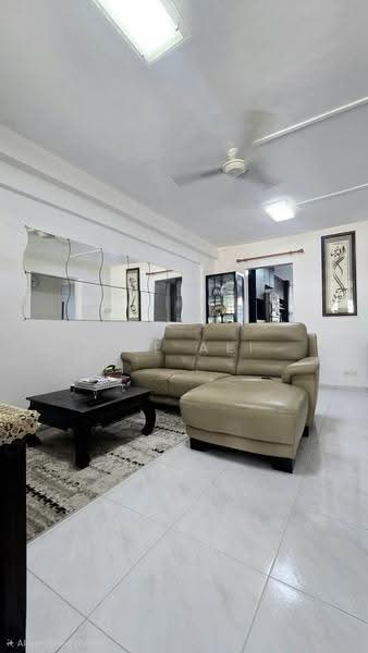 103 Gangsa Road, 103 Gangsa Road, Dairy Farm / Bukit Panjang / Choa Chu Kang, 2 Bedrooms, 689 sqft, HDB Flat For Sale, by Zue Ali, 500251117 - Living Room - PropertyGuru.com.sg