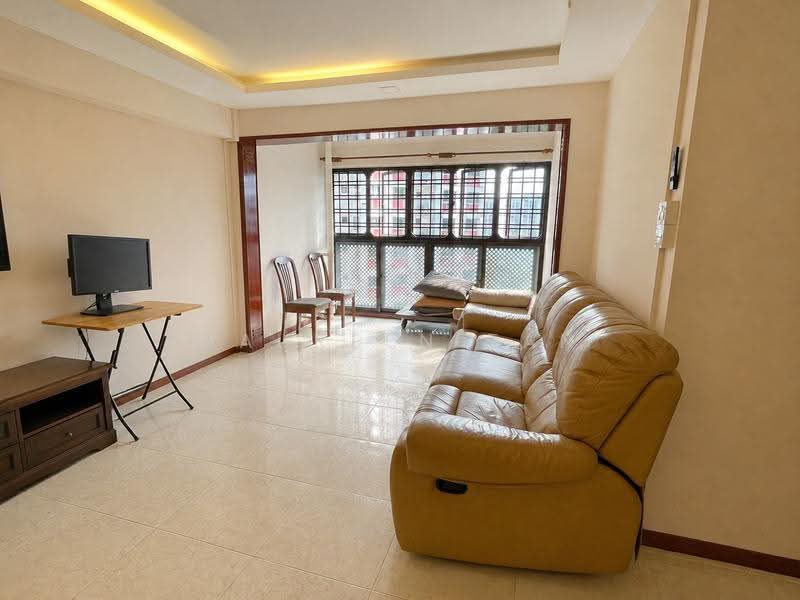 309 Canberra Road, 309 Canberra Road, Sembawang / Yishun, 3 Bedrooms, 1,517 sqft, HDB Flat For Rent, by Maureen Tan, 500251121 - Living Room - PropertyGuru.com.sg