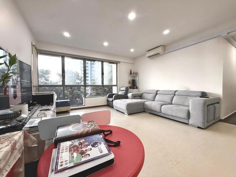 The Florida, 76 Hougang Avenue 7, Hougang / Punggol / Sengkang, 3 Bedrooms, 1,292 sqft, Condominium For Sale, by Lean Cheong, 500251123 - Living Room - PropertyGuru.com.sg