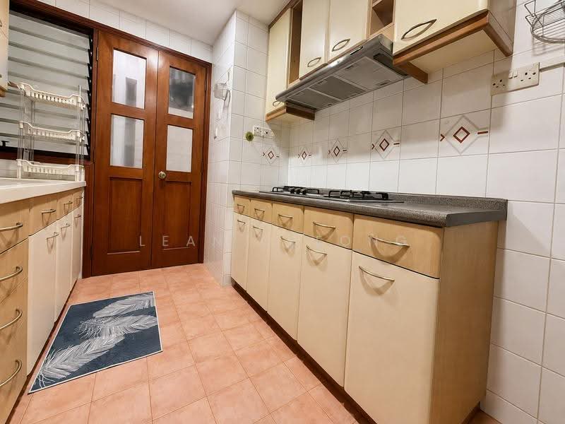 The Florida, 76 Hougang Avenue 7, Hougang / Punggol / Sengkang, 3 Bedrooms, 1,292 sqft, Condominium For Sale, by Lean Cheong, 500251123 - Kitchen - PropertyGuru.com.sg