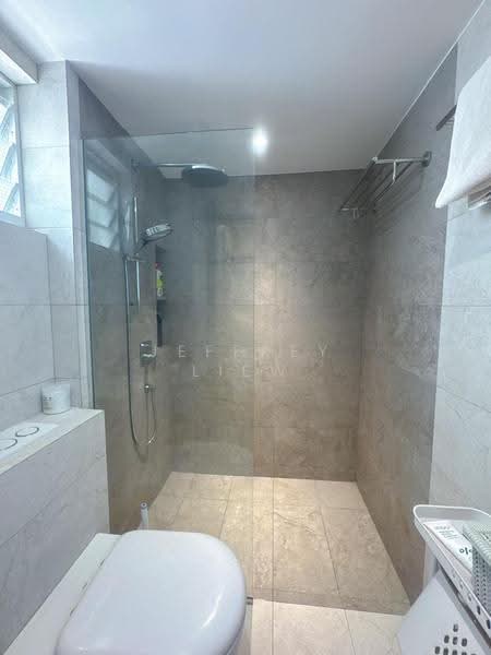 269C Compassvale Link, 269C Compassvale Link, Hougang / Punggol / Sengkang, 3 Bedrooms, 980 sqft, HDB Flat For Sale, by Jeffrey Liew, 500251132 - Bathroom - PropertyGuru.com.sg