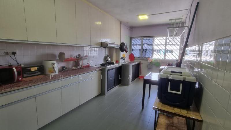 465 Ang Mo Kio Avenue 10, 465 Ang Mo Kio Avenue 10, Ang Mo Kio / Bishan / Thomson, 2 Bedrooms, 883 sqft, HDB Flat For Sale, by Priscilla Lum, 500251140 - Kitchen - PropertyGuru.com.sg