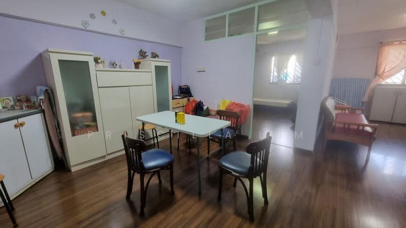 465 Ang Mo Kio Avenue 10, 465 Ang Mo Kio Avenue 10, Ang Mo Kio / Bishan / Thomson, 2 Bedrooms, 883 sqft, HDB Flat For Sale, by Priscilla Lum, 500251140 - Living Room - PropertyGuru.com.sg