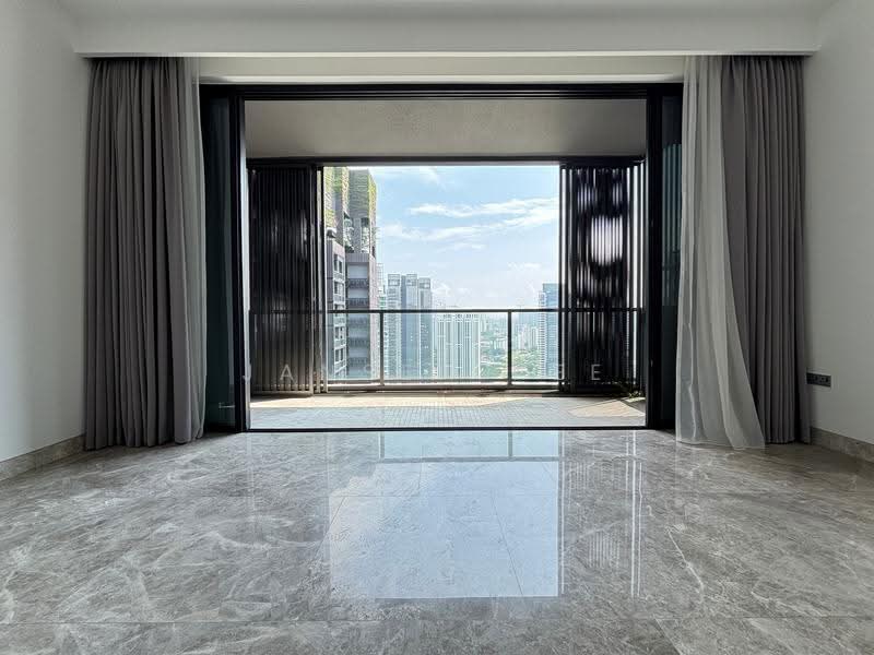 Martin Modern, 8 Martin Place, Orchard / River Valley, 3 Bedrooms, 1,087 sqft, Apartment For Sale, by Jansen Kee, 500251147 - Balcony - PropertyGuru.com.sg