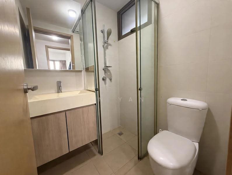 Parc Vera, Hougang Street 32, Hougang / Punggol / Sengkang, 2 Bedrooms, 786 sqft, Condominium For Sale, by Jin Yan, 500251151 - Bathroom - PropertyGuru.com.sg