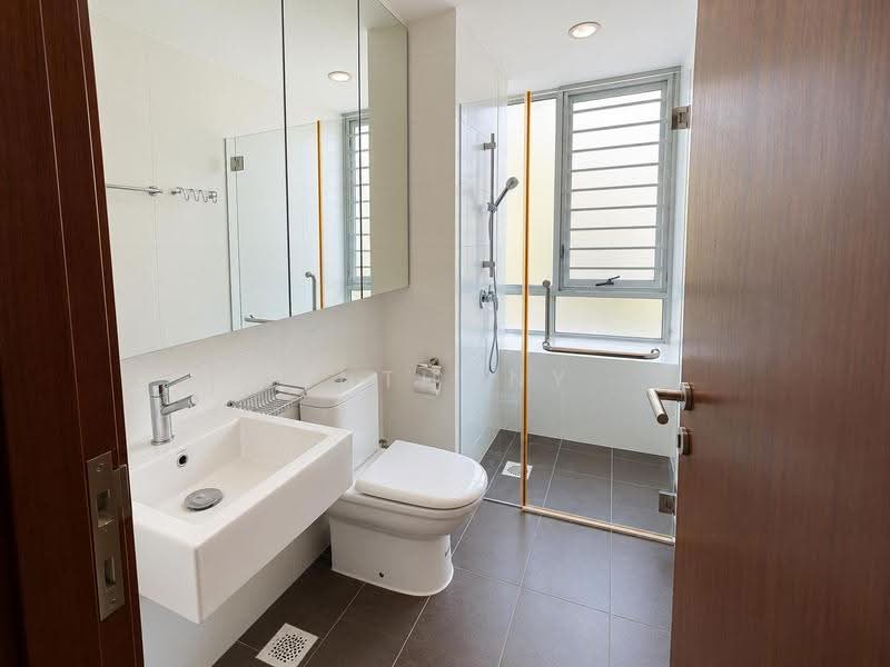 The Lucent, 99 Lorong N Telok Kurau, East Coast / Marine Parade, 4 Bedrooms, 1,970 sqft, Condominium For Rent, by Anthony Low, 500251163 - Bathroom - PropertyGuru.com.sg