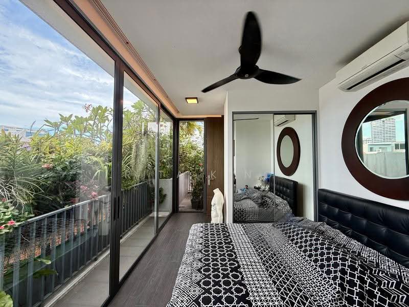 Opera Estate, Jalan Bangsawan, East Coast / Marine Parade, 5 Bedrooms, 3,300 sqft, Terraced House For Sale, by Rita King, 500251168 - Bedroom - PropertyGuru.com.sg