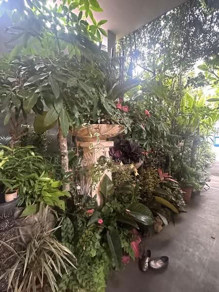 Opera Estate, Jalan Bangsawan, East Coast / Marine Parade, 5 Bedrooms, 3,300 sqft, Terraced House For Sale, by Rita King, 500251168 - Garden - PropertyGuru.com.sg