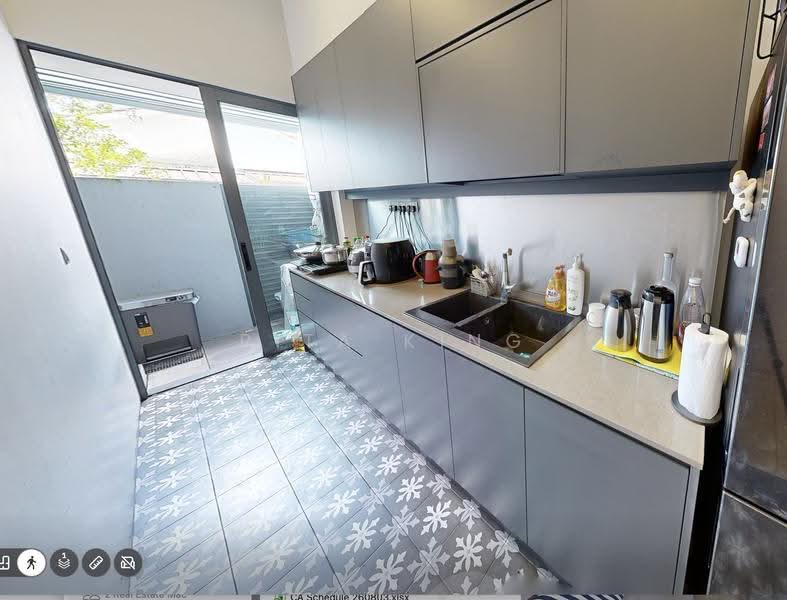 Opera Estate, Jalan Bangsawan, East Coast / Marine Parade, 5 Bedrooms, 3,300 sqft, Terraced House For Sale, by Rita King, 500251168 - Kitchen - PropertyGuru.com.sg