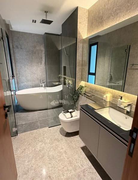 Sembawang Straits Estate, Jalan Machang, Sembawang / Yishun, 5 Bedrooms, 4,834 sqft, Terraced House For Sale, by Anthony Chua, 500251172 - Bathroom - PropertyGuru.com.sg