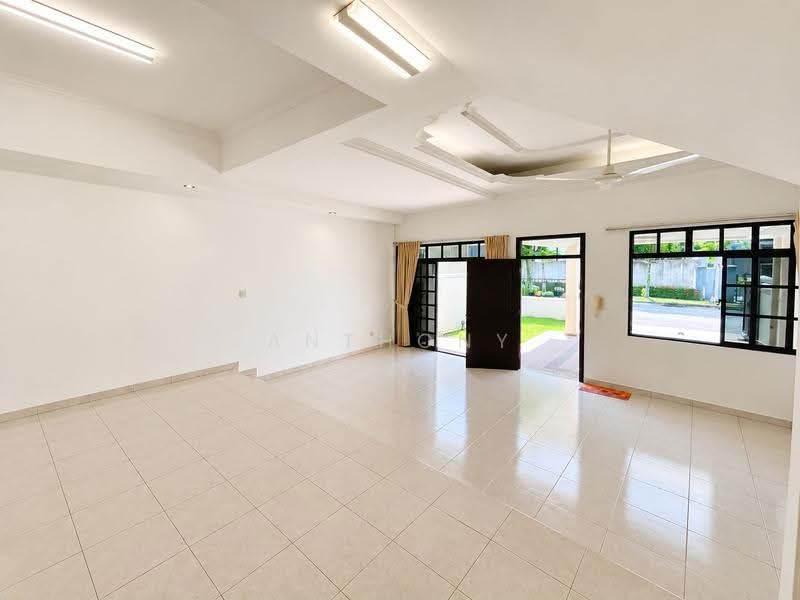 Garlick Ville, 7, Tanglin / Holland / Bukit Timah, 5 Bedrooms, 2,700 sqft, Terraced House For Rent, by Anthony Low, 500251173 - PropertyGuru.com.sg