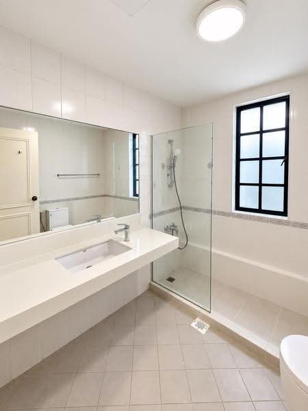 Garlick Ville, 7, Tanglin / Holland / Bukit Timah, 5 Bedrooms, 2,700 sqft, Terraced House For Rent, by Anthony Low, 500251173 - PropertyGuru.com.sg