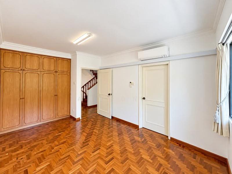Garlick Ville, 7, Tanglin / Holland / Bukit Timah, 5 Bedrooms, 2,700 sqft, Terraced House For Rent, by Anthony Low, 500251173 - PropertyGuru.com.sg