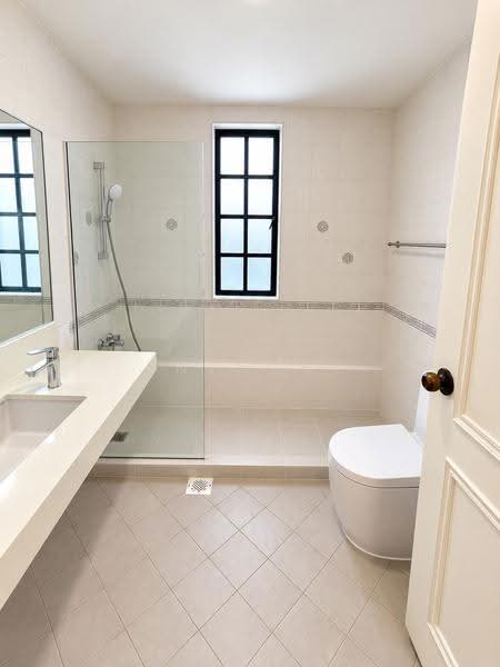 Garlick Ville, 7, Tanglin / Holland / Bukit Timah, 5 Bedrooms, 2,700 sqft, Terraced House For Rent, by Anthony Low, 500251173 - PropertyGuru.com.sg
