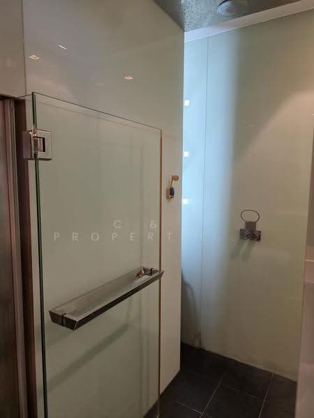 Nineteen Shelford, 19 Shelford Road, Newton / Novena, 1 Bedroom, 936 sqft, Condominium For Rent, by PETER, 500251185 - Bathroom - PropertyGuru.com.sg