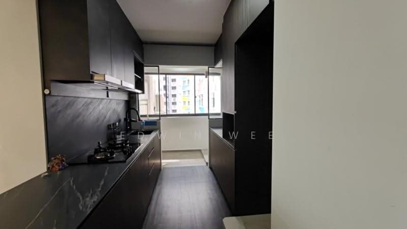 453B Fernvale Road, 453B Fernvale Road, Seletar / Yio Chu Kang, 3 Bedrooms, 990 sqft, HDB Flat For Sale, by Edwin Wee, 500251196 - Kitchen - PropertyGuru.com.sg