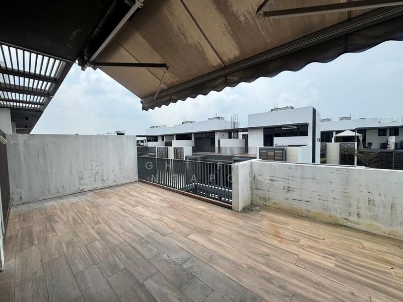 Alana, 176 Sunrise Terrace, Seletar / Yio Chu Kang, 4 Bedrooms, 3,498 sqft, Cluster House For Sale, by GWEN LIM, 500251200 - Balcony - PropertyGuru.com.sg