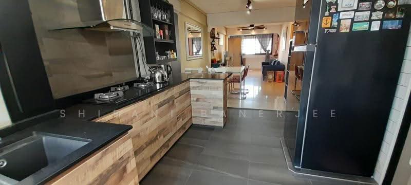 205 Toa Payoh North, 205 Toa Payoh North, Balestier / Toa Payoh, 2 Bedrooms, 818 sqft, HDB Flat For Sale, by Shibani Banerjee, 500251204 - Kitchen - PropertyGuru.com.sg