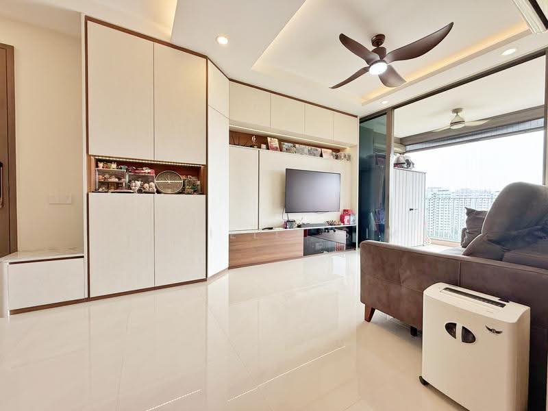 Treasure Crest, 54 Anchorvale Crescent, Hougang / Punggol / Sengkang, 3 Bedrooms, 1,152 sqft, Condominium For Sale, by Danielle Sim, 500251220 - PropertyGuru.com.sg