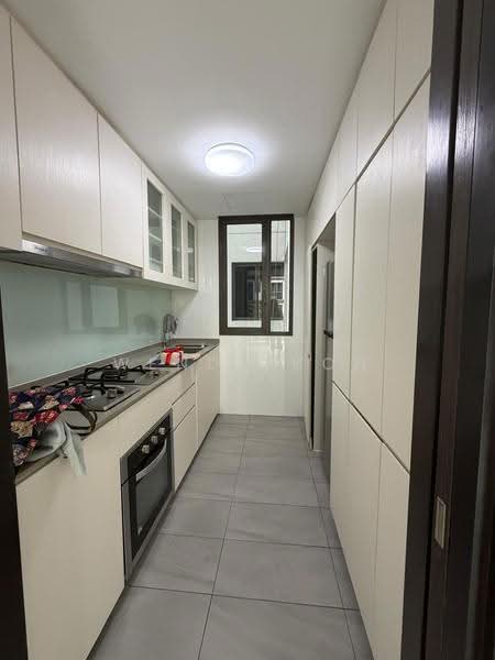 The Inflora, 57 Flora Drive, Changi Airport / Changi Village, 2 Bedrooms, 818 sqft, Condominium For Rent, by Wendy Koh, 500251227 - Kitchen - PropertyGuru.com.sg