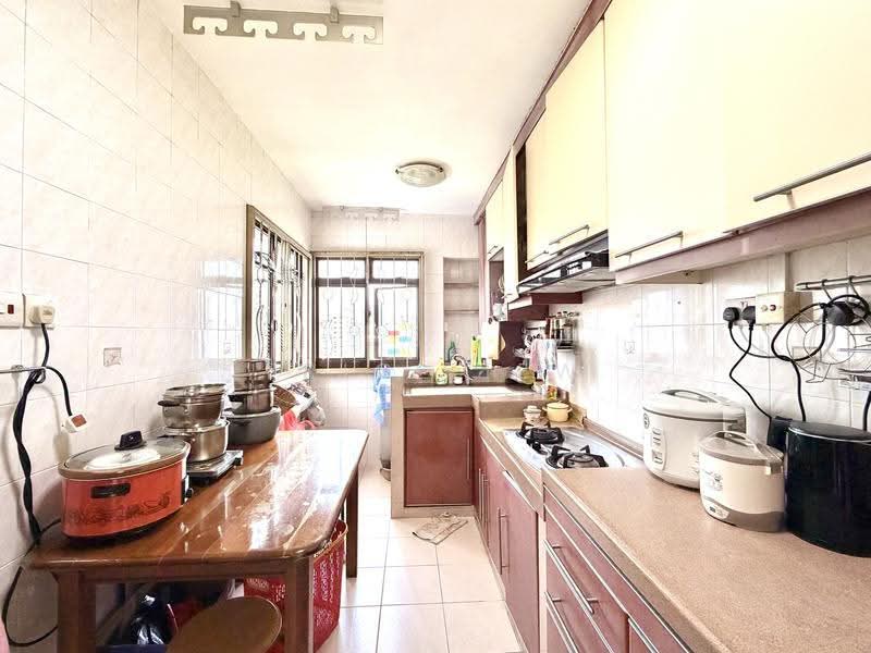 64 Teban Gardens Road, 64 Teban Gardens Road, Boon Lay / Jurong / Tuas, 3 Bedrooms, 969 sqft, HDB Flat For Sale, by Eric Liew, 500251231 - PropertyGuru.com.sg
