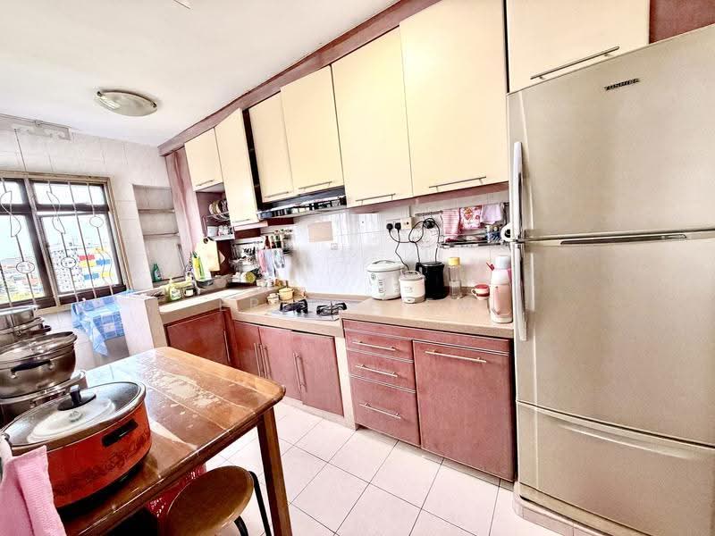 64 Teban Gardens Road, 64 Teban Gardens Road, Boon Lay / Jurong / Tuas, 3 Bedrooms, 969 sqft, HDB Flat For Sale, by Eric Liew, 500251231 - Kitchen - PropertyGuru.com.sg