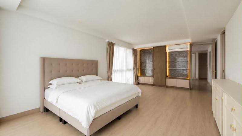 Saraca Gardens, Saraca Walk, Seletar / Yio Chu Kang, 6 Bedrooms, 8,000 sqft, Terraced House For Sale, by LiLi Koh, 500251256 - Bedroom - PropertyGuru.com.sg