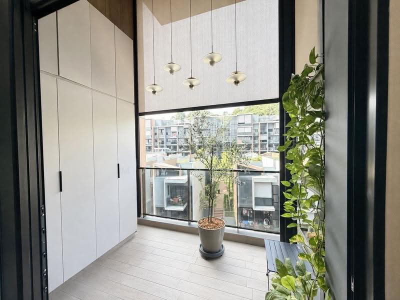 Kent Ridge Hill Residences, 56F South Buona Vista Road, Buona Vista / West Coast / Clementi New Town, 2 Bedrooms, 893 sqft, Condominium For Sale, by Mavin Lai, 500251258 - Balcony - PropertyGuru.com.sg